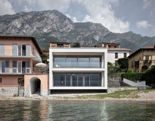 Zmodernizowany Casa Benedetti  nad jeziorem  Como we Włoszech Fot. Marcello Mariana